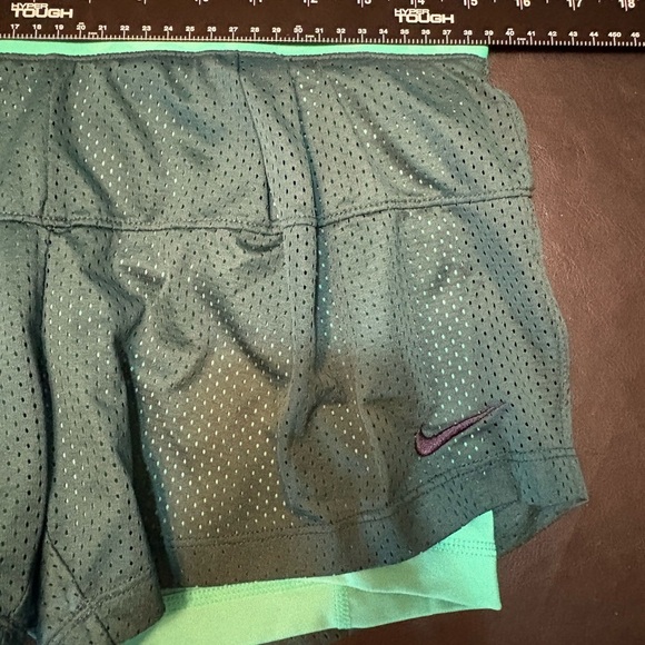 Nike Green Athletic Shorts with Two-Layer Design - Picture 9 of 11